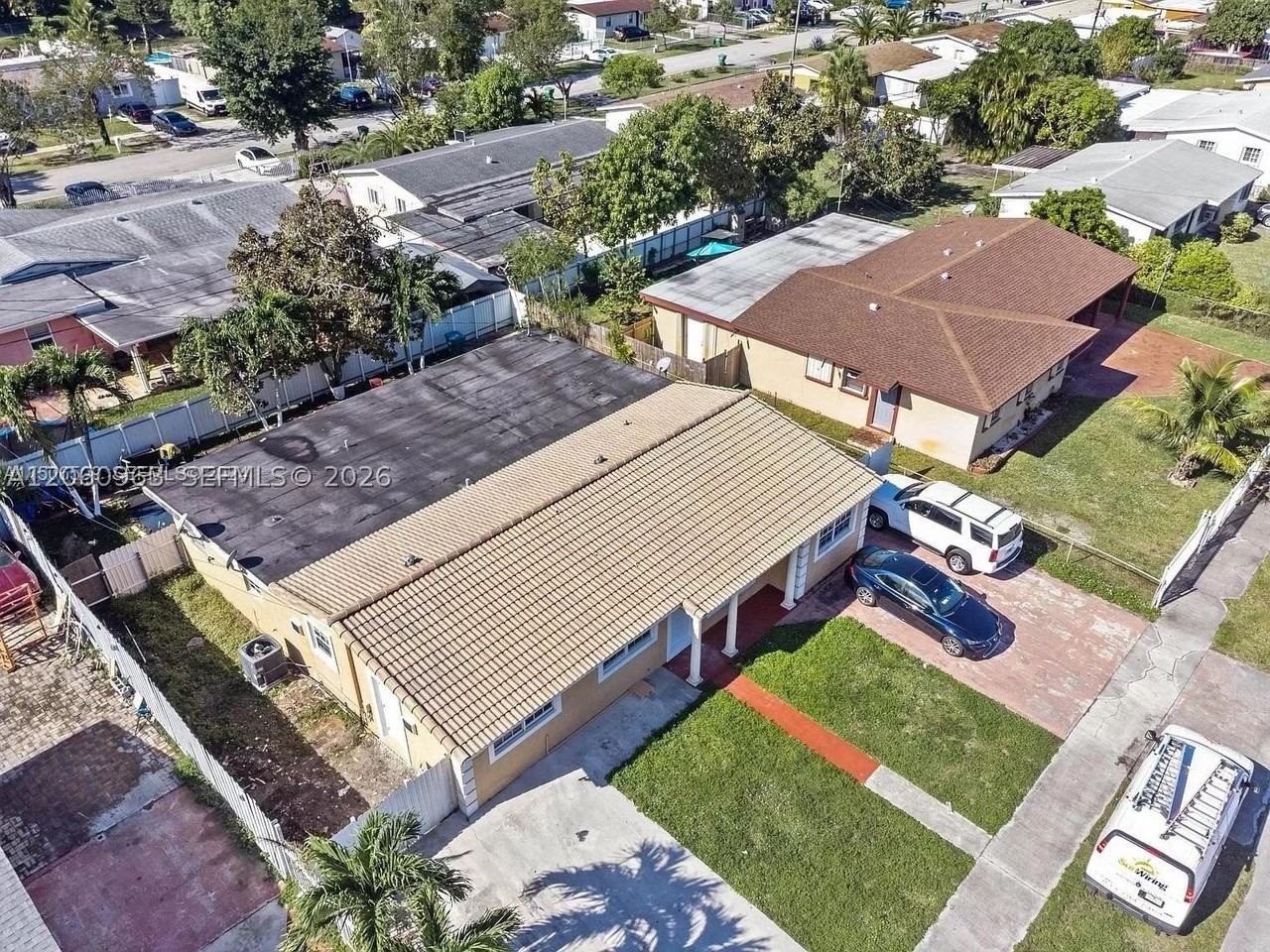 17200 Nw 51st Pl #B - Photo 2 of 9