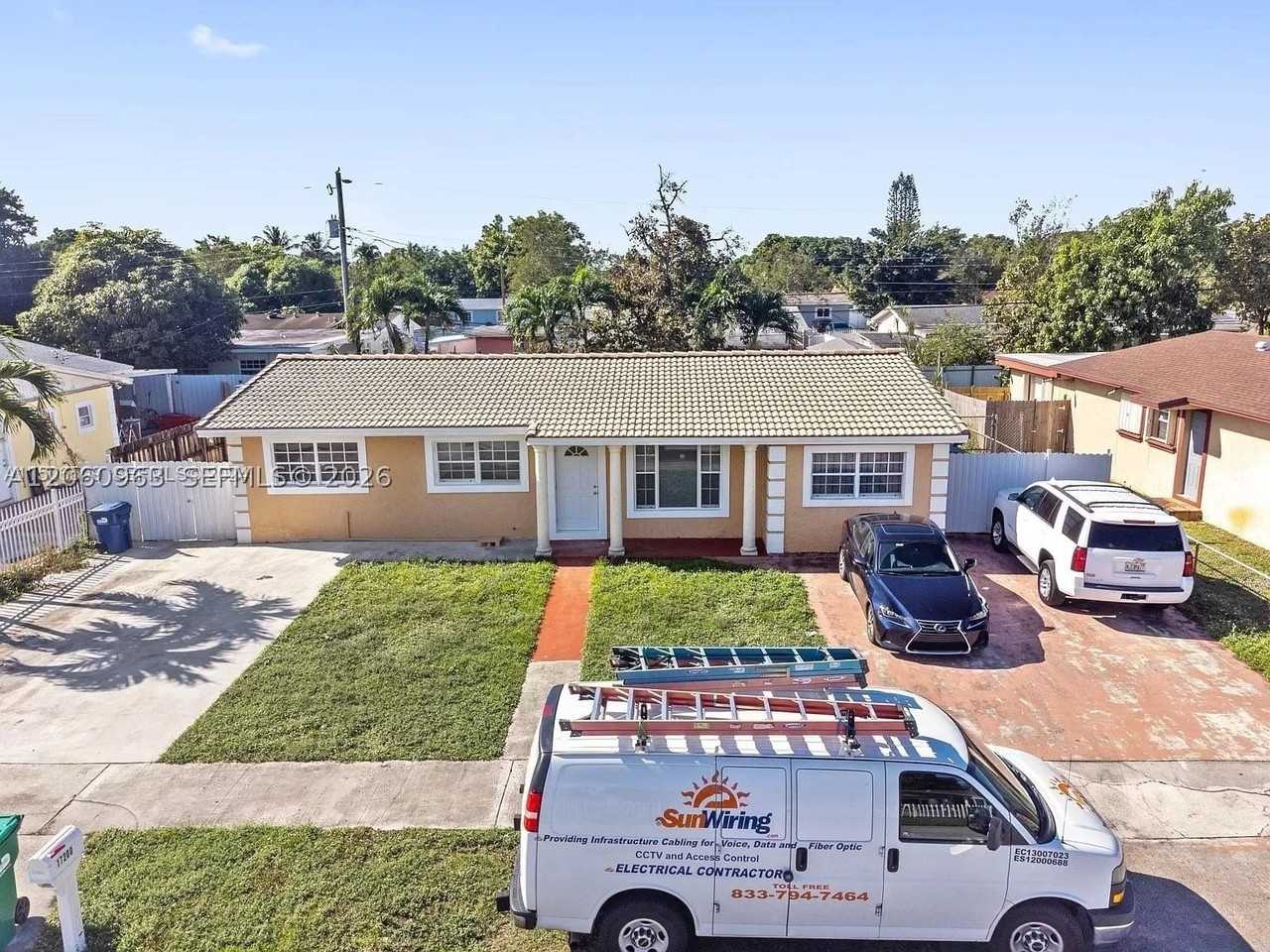 17200 Nw 51st Pl #B - Photo 3 of 9
