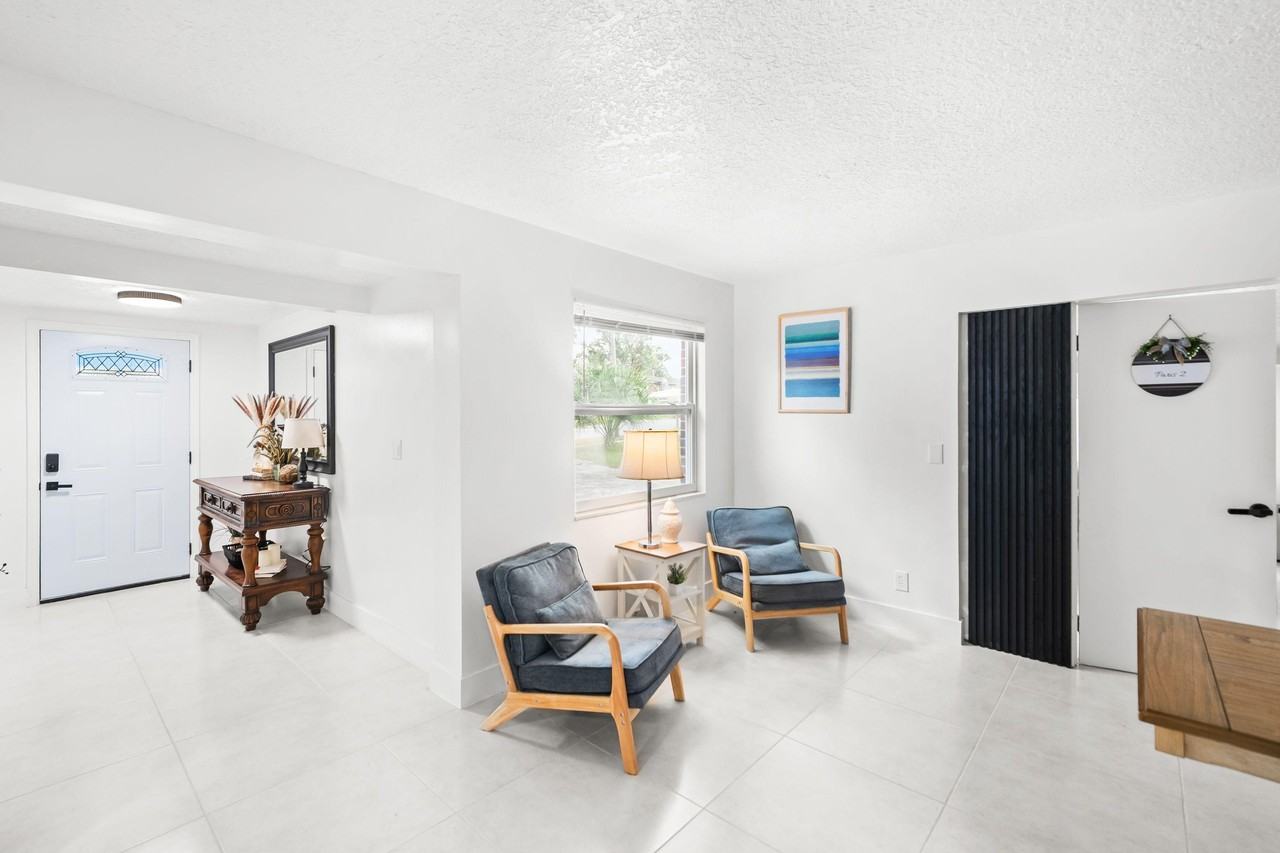 Knobb Hill Dr - Photo 3 of 24