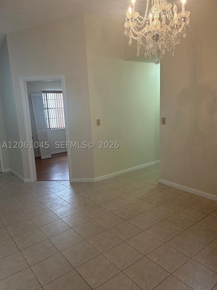 5901 Chester Ln - Photo 6 of 18
