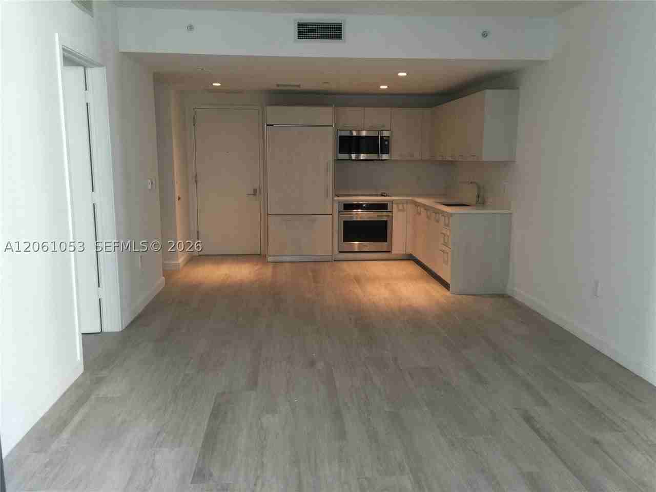 45 SW 9 st #1607 - Photo 5 of 22