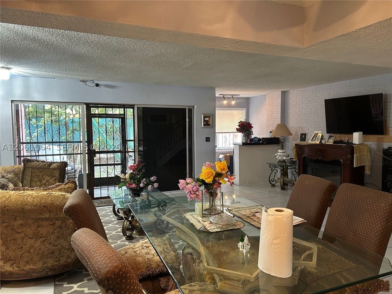 1653 Nw 58th Ave #14 - Photo 5 of 27