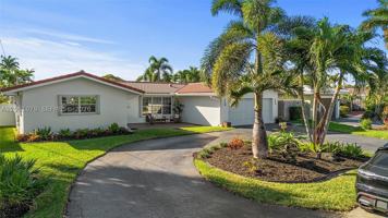 featured image of 2207 Ne 16th Ave