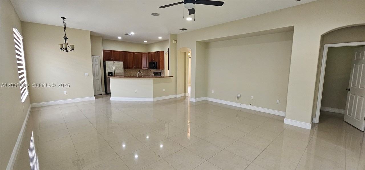 23663 Sw 107th Ct - Photo 7 of 25