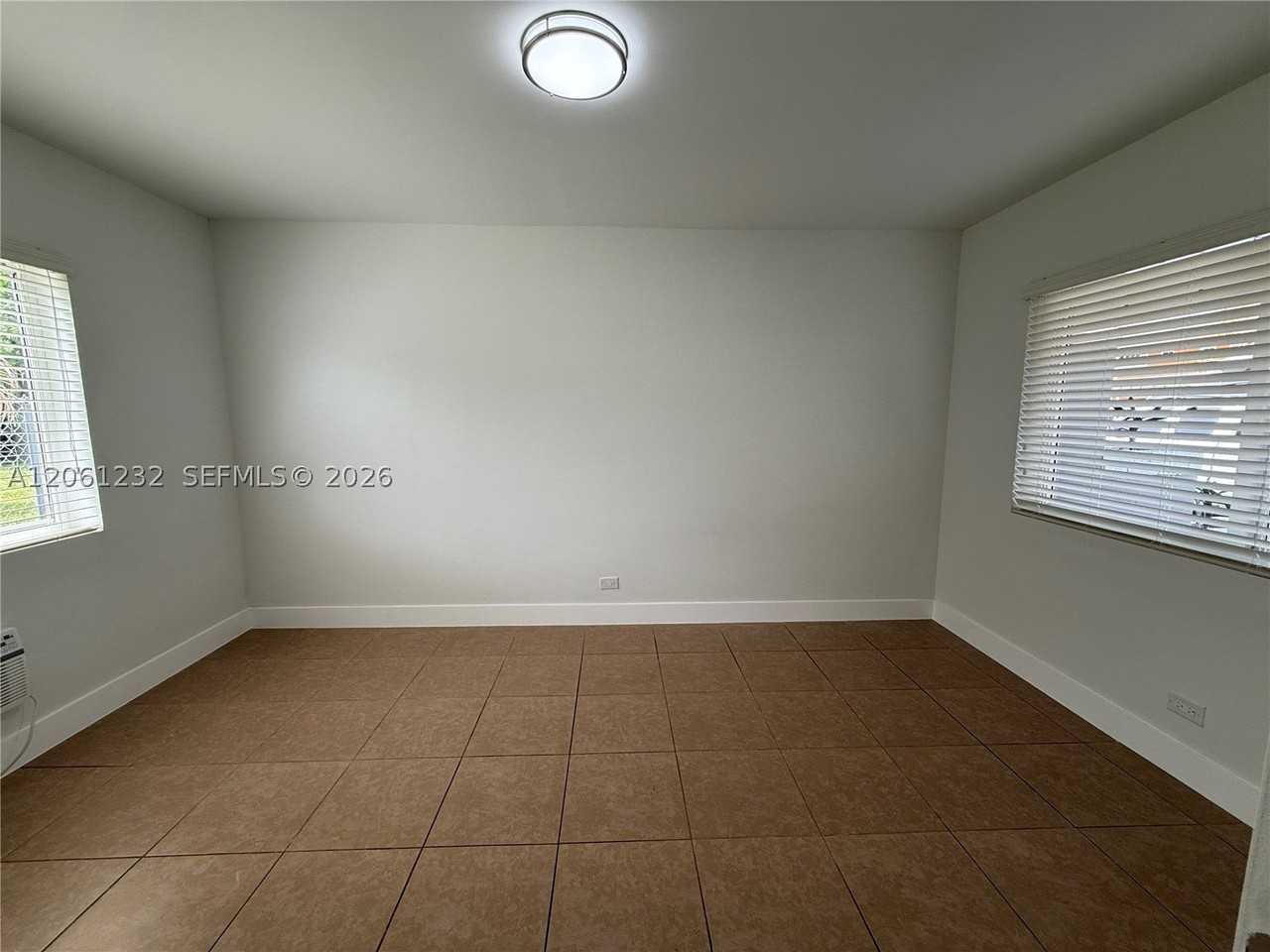 2215 Madison St #2 - Photo 6 of 9