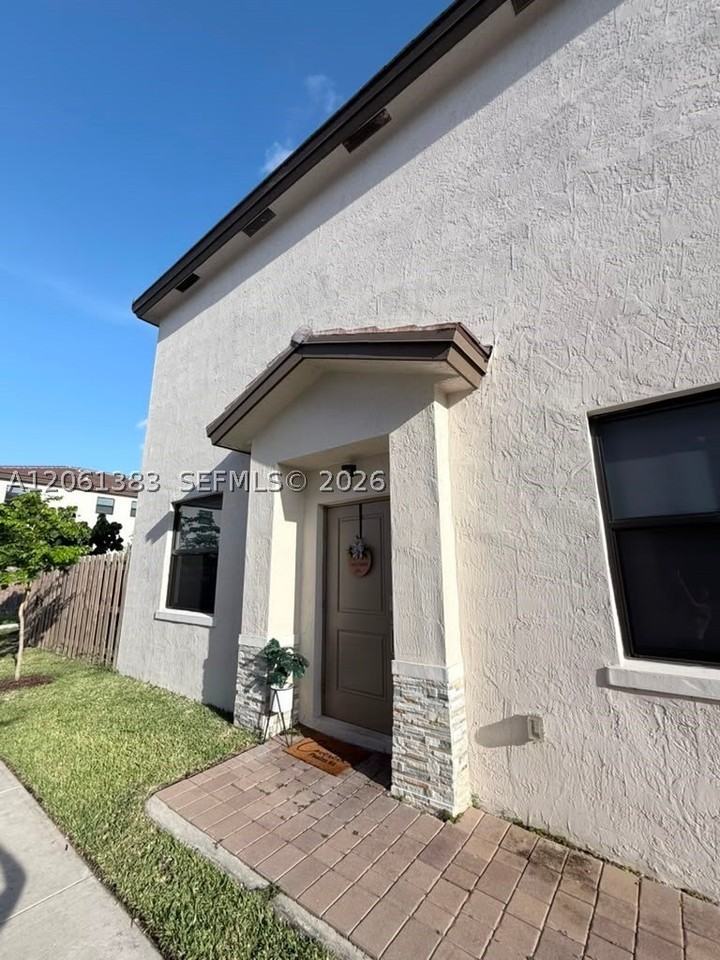 23071 Sw 131st Ave #23071 - Photo 2 of 32