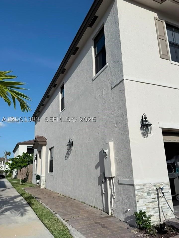 23071 Sw 131st Ave #23071 - Photo 3 of 32