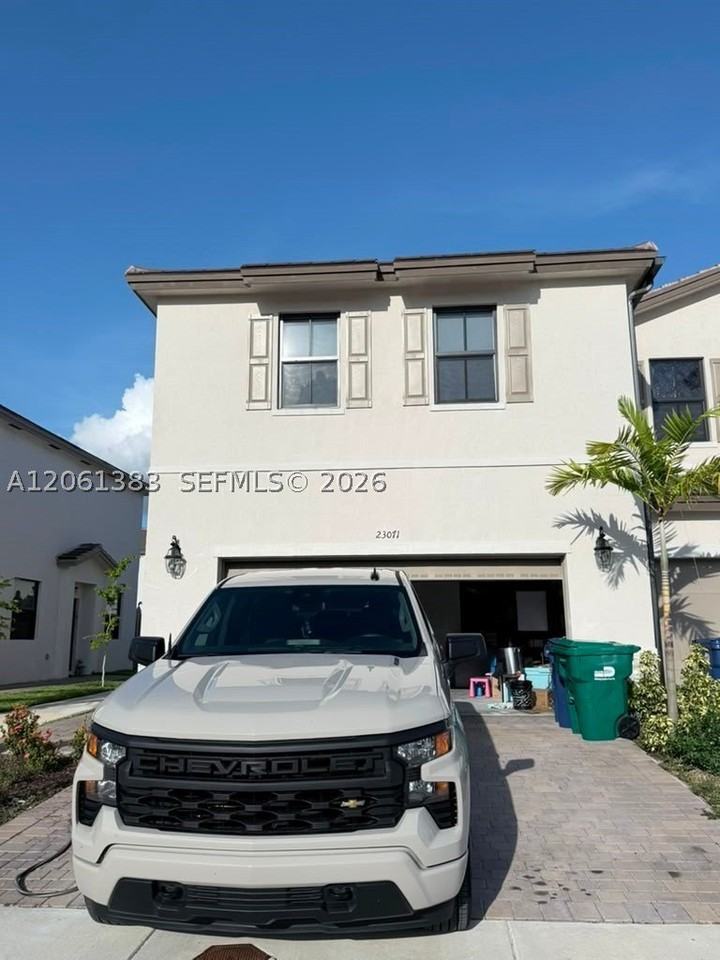 23071 Sw 131st Ave #23071 - Photo 4 of 32