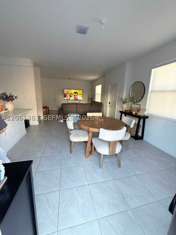 23071 Sw 131st Ave #23071 - Photo 7 of 32