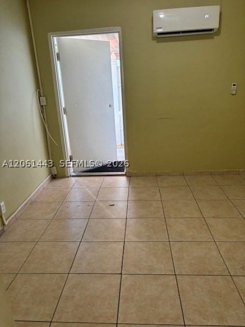 E 30th St #BACK - Photo 5 of 12