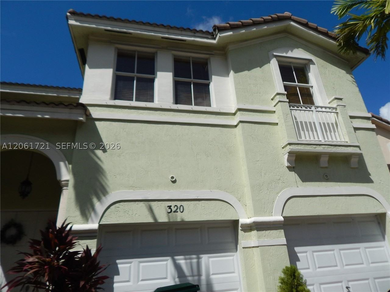 320 Sw 87th Ct - Photo 2 of 34