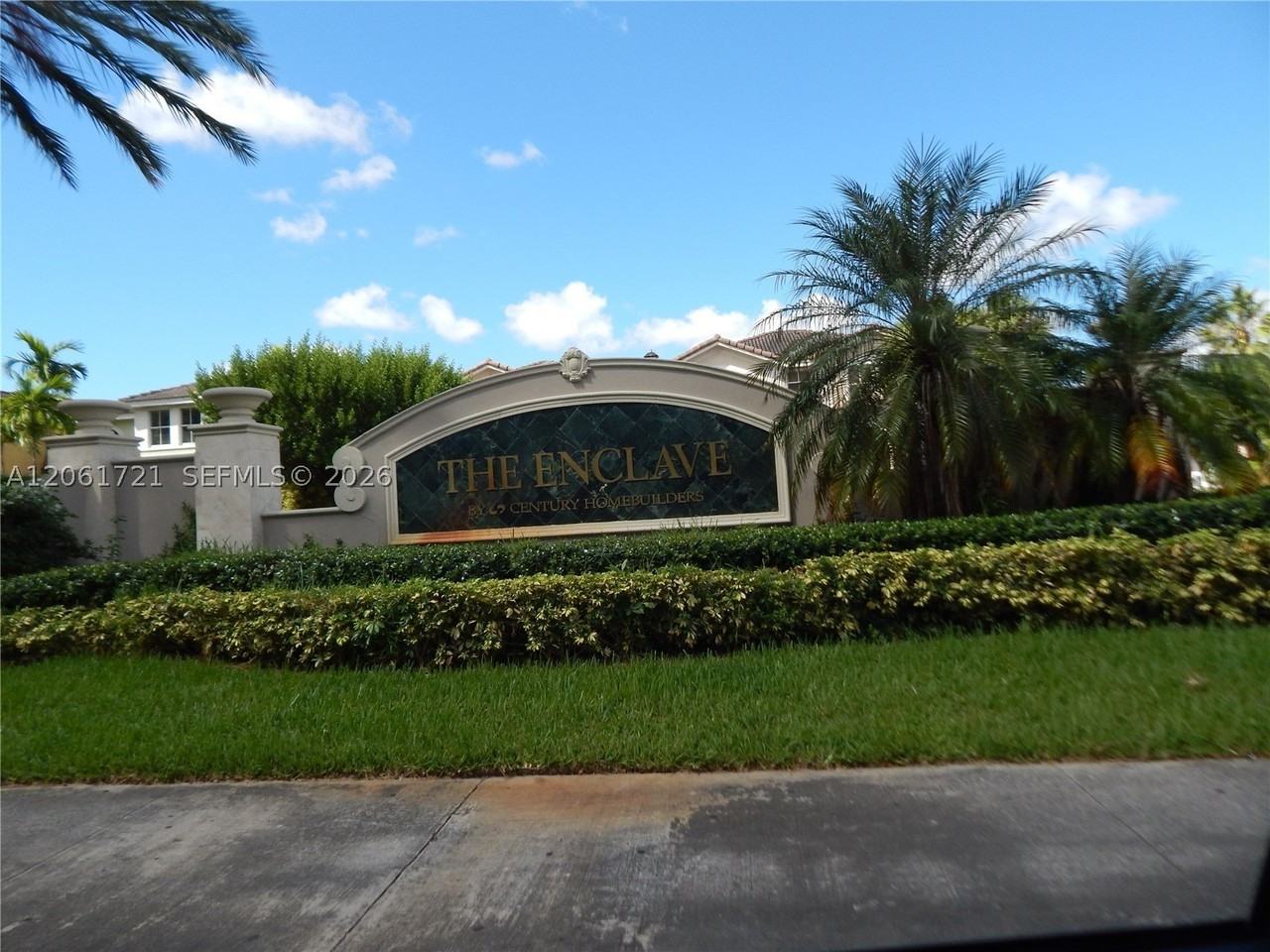 320 Sw 87th Ct - Photo 3 of 34