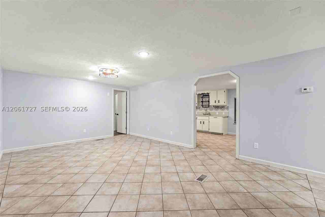 7002 Garden St #0 - Photo 5 of 31