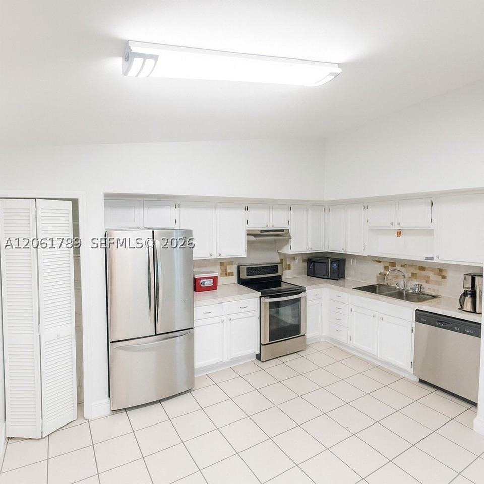 10385 Sw 209th Ln - Photo 4 of 9