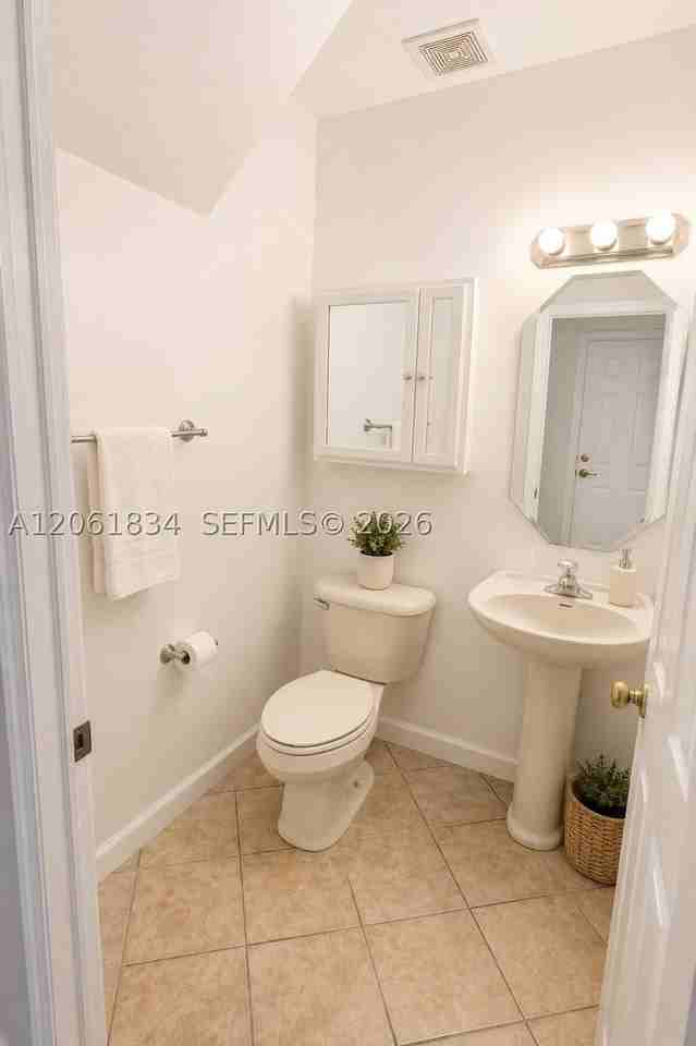 2603 Ne 41st Cir #2603 - Photo 6 of 20