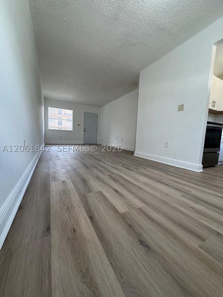 5441 W 24th Ave #36 - Photo 4 of 11