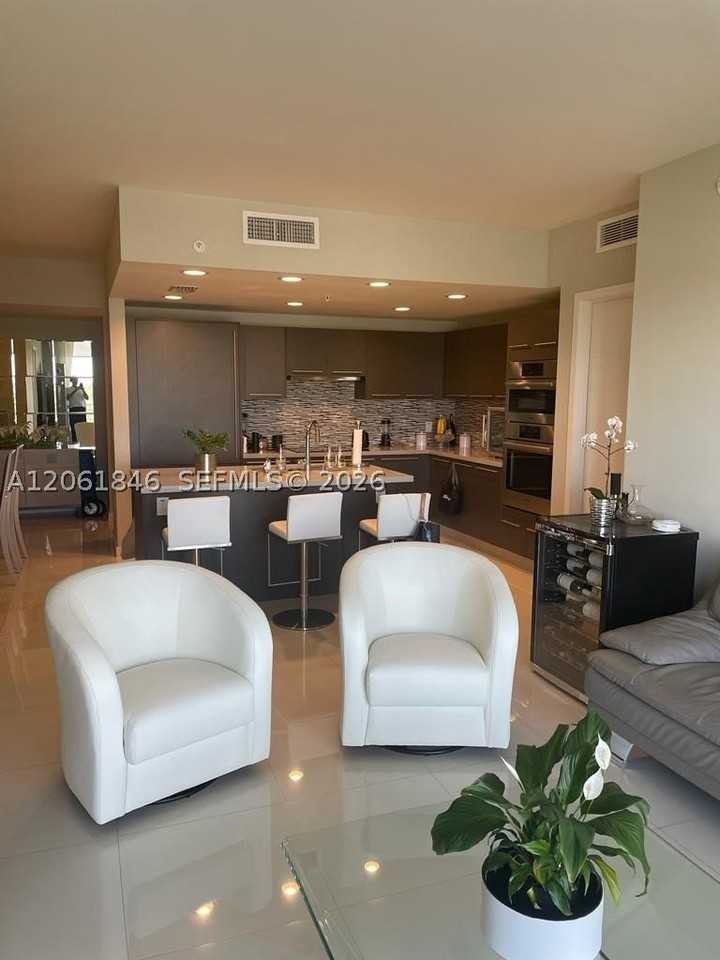 7661 Nw 107th Ave #608 - Photo 4 of 14