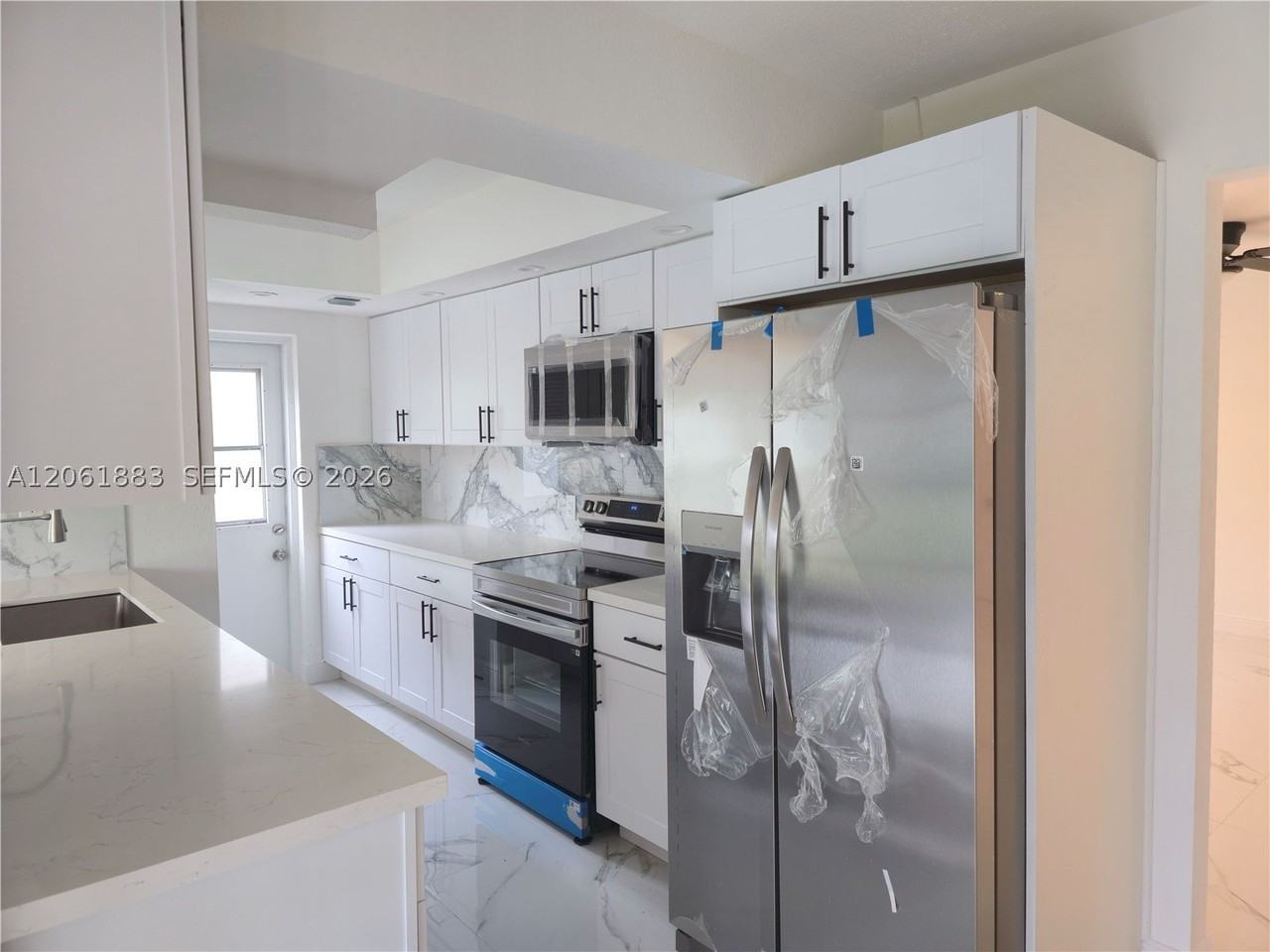 1141 Sw 8th Ter - Photo 3 of 18