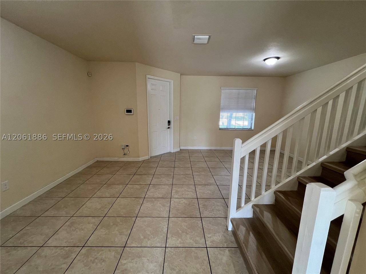 748 Se 32nd Ave #748 - Photo 5 of 40