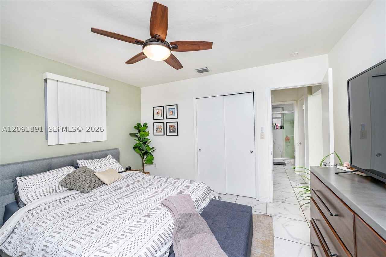3100 Naomi St #3102 - Photo 6 of 16