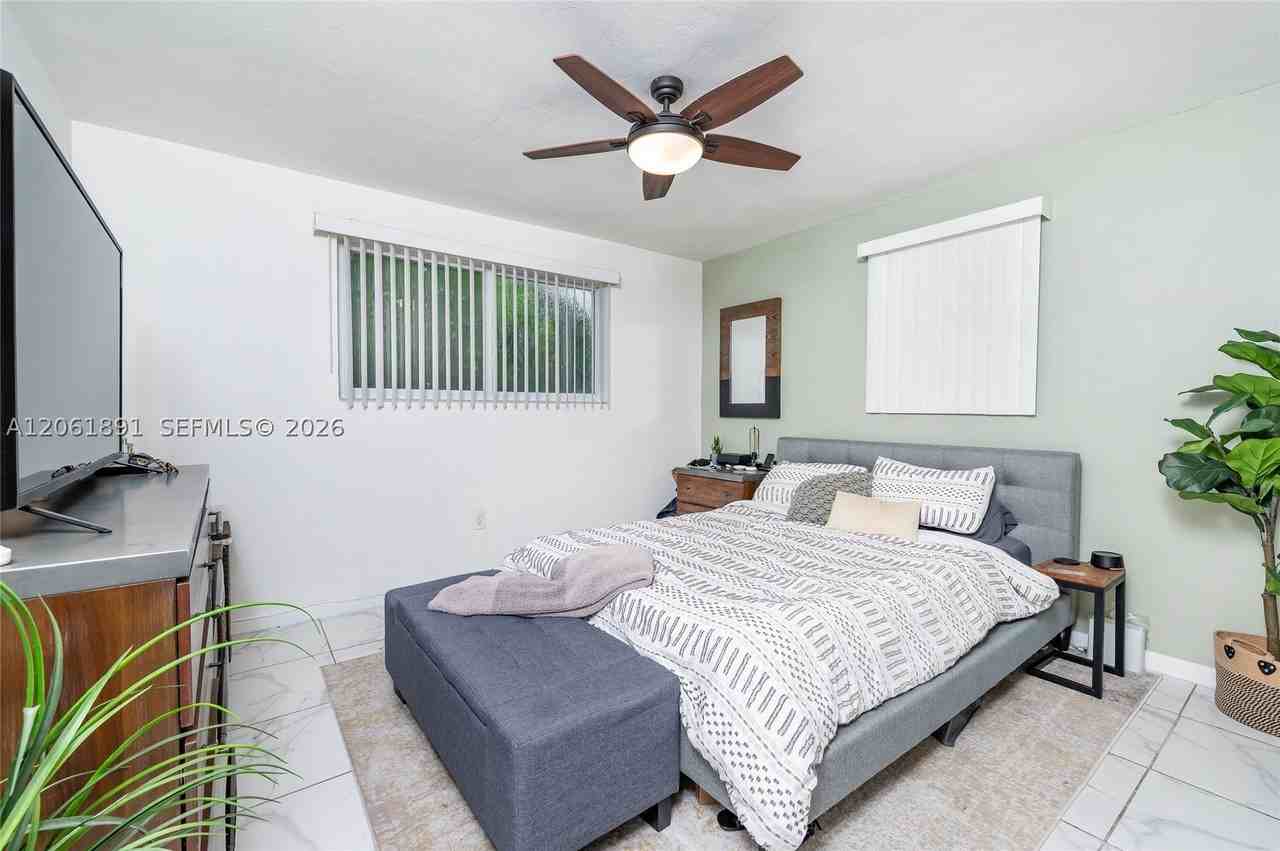 3100 Naomi St #3102 - Photo 7 of 16