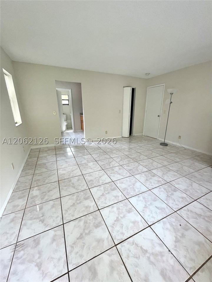 247 Sw 7th St #249B - Photo 5 of 9