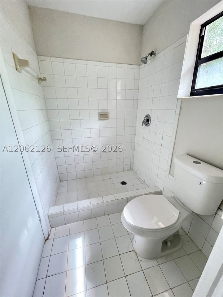 247 Sw 7th St #249B - Photo 6 of 9