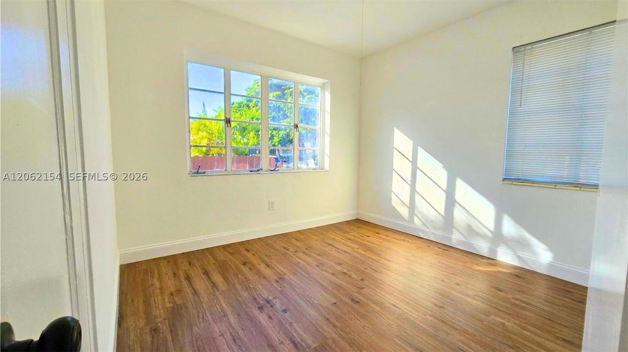 660 84th St #39 - Photo 6 of 17