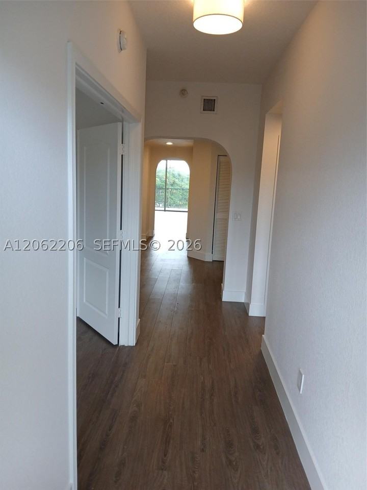 10770 Nw 66th St #412 - Photo 2 of 40