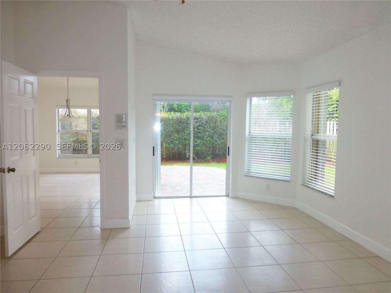 11236 Nw 58th Ter - Photo 5 of 35