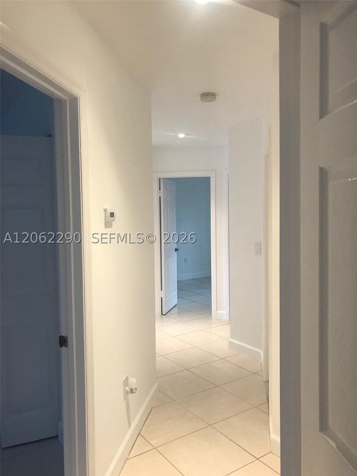 11236 Nw 58th Ter - Photo 6 of 35