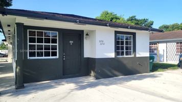 featured image of 3250 Nw 94th St #0