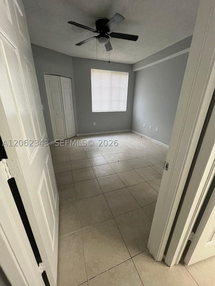 8020 N Nob Hill Rd #102 - Photo 5 of 9