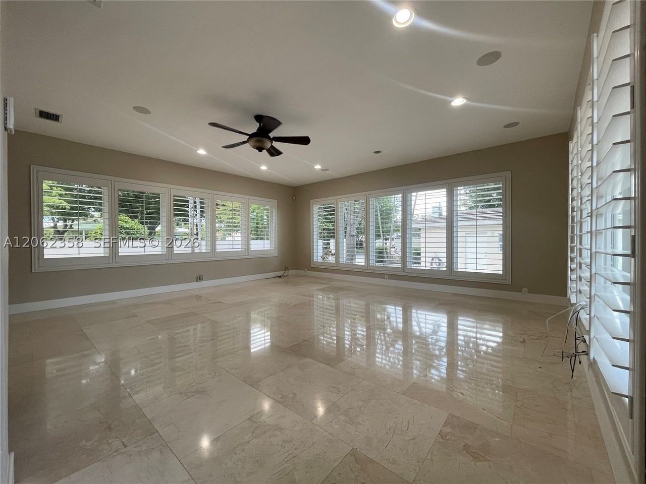 383 Sw 25th Rd - Photo 6 of 33