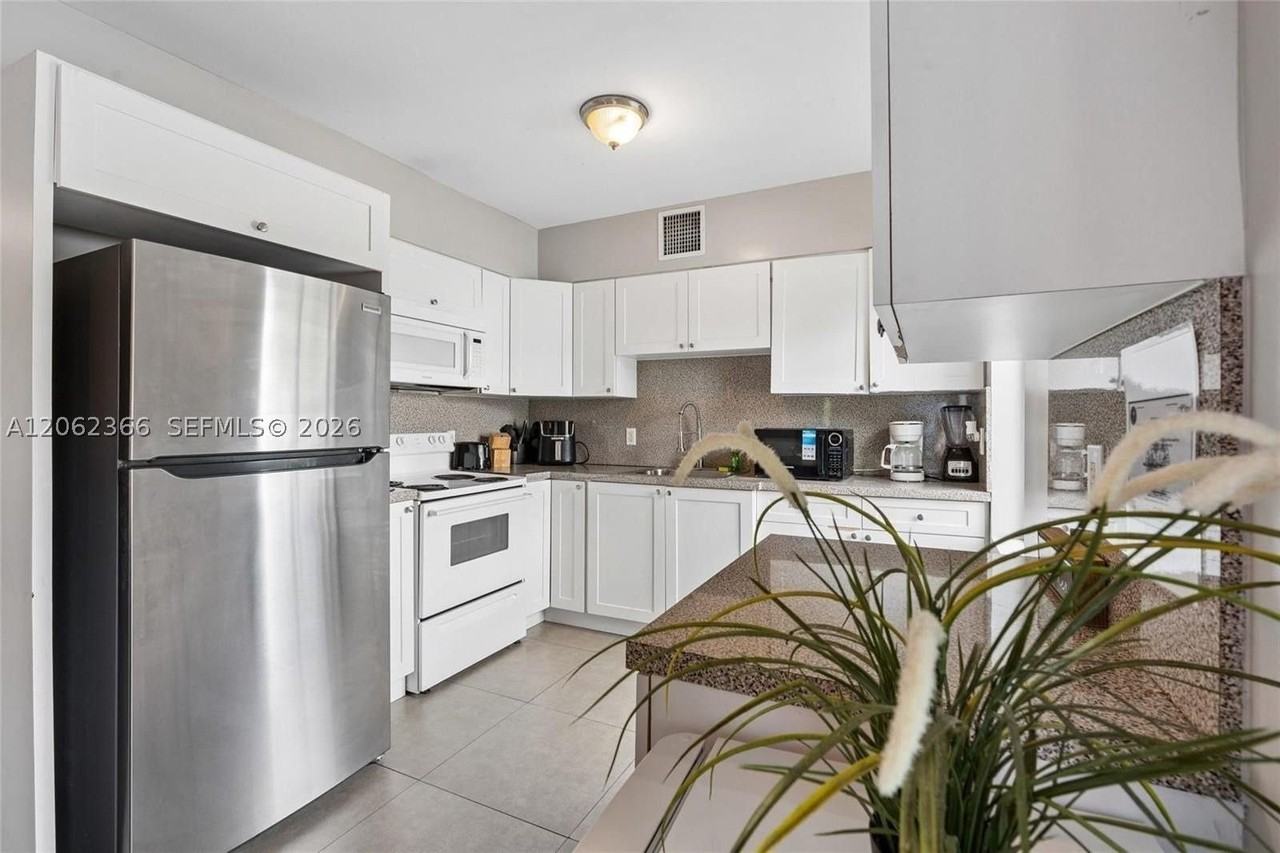 437 Ne 69th St #1 - Photo 3 of 26