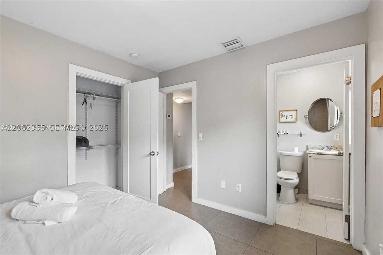 437 Ne 69th St #1 - Photo 5 of 26