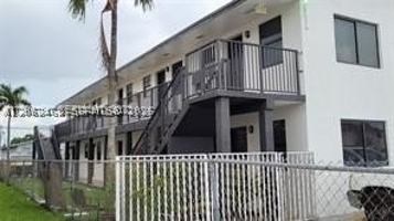 featured image of 110 W 26th St #4