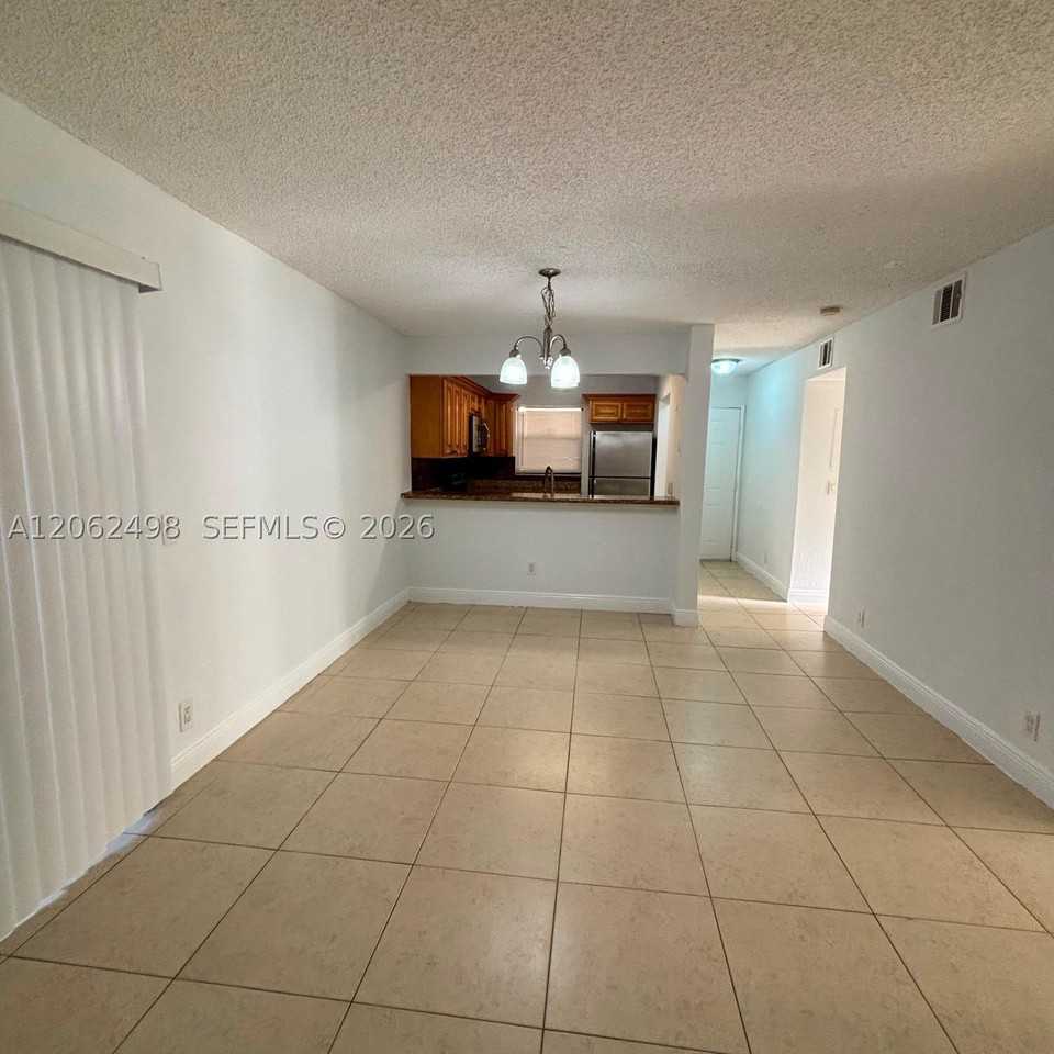 1502 Lake Crystal Dr #A - Photo 2 of 20
