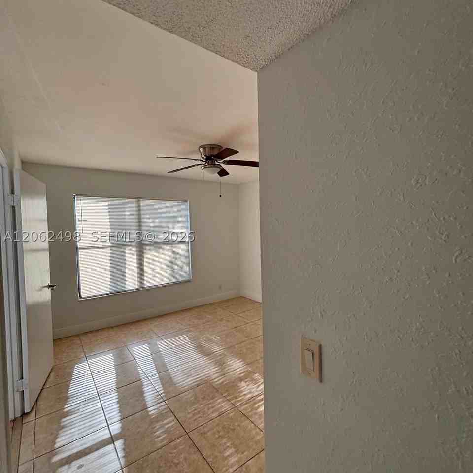 1502 Lake Crystal Dr #A - Photo 3 of 20