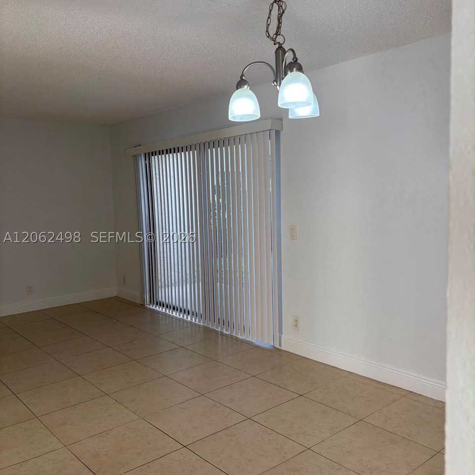 1502 Lake Crystal Dr #A - Photo 6 of 20