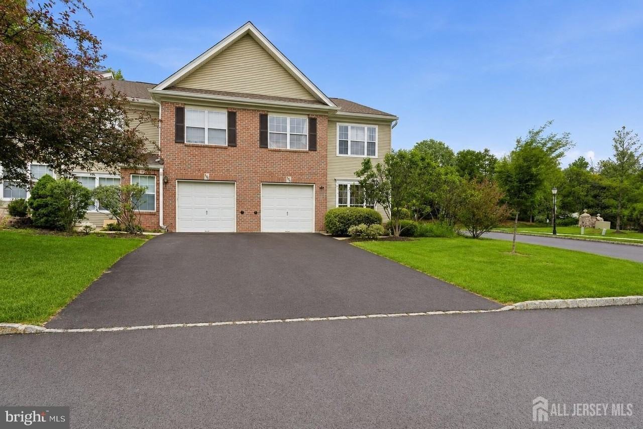 101 Wellington Park Dr - Photo 2 of 38
