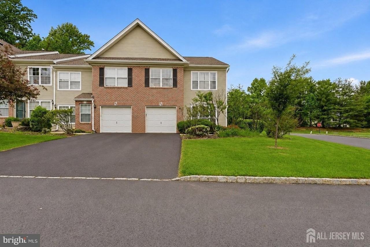 101 Wellington Park Dr - Photo 3 of 38