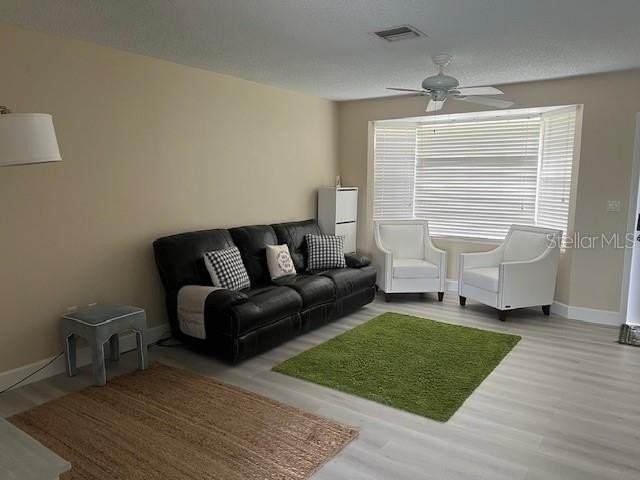 4192 Gingold St - Photo 2 of 16