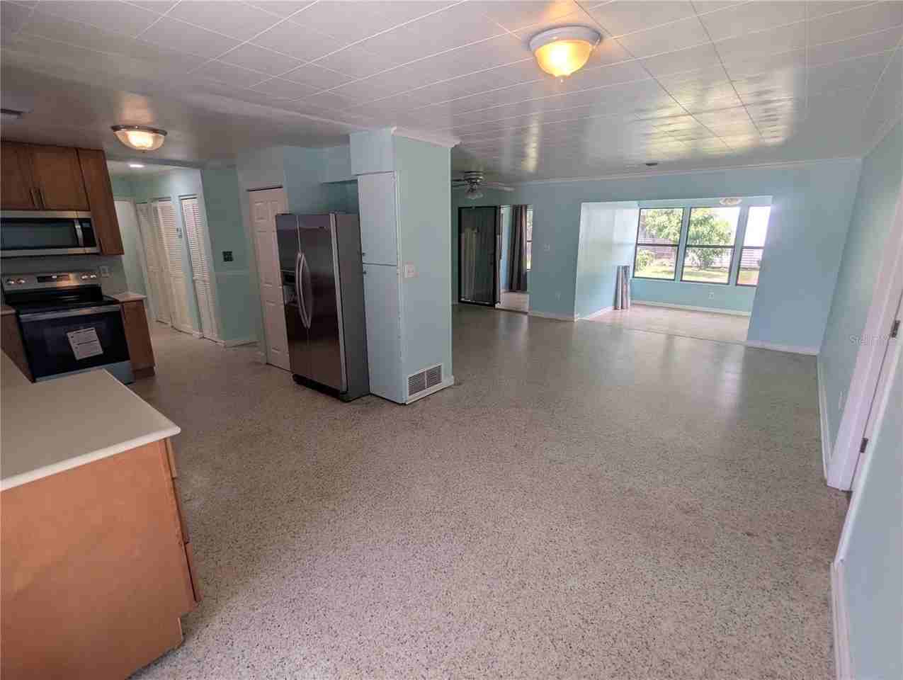 1521 Normandy Way - Photo 2 of 42