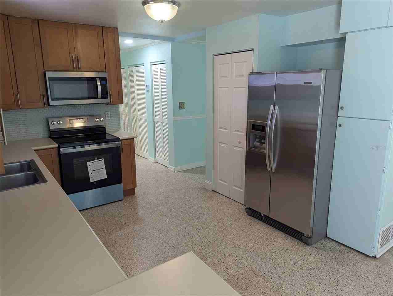 1521 Normandy Way - Photo 7 of 42