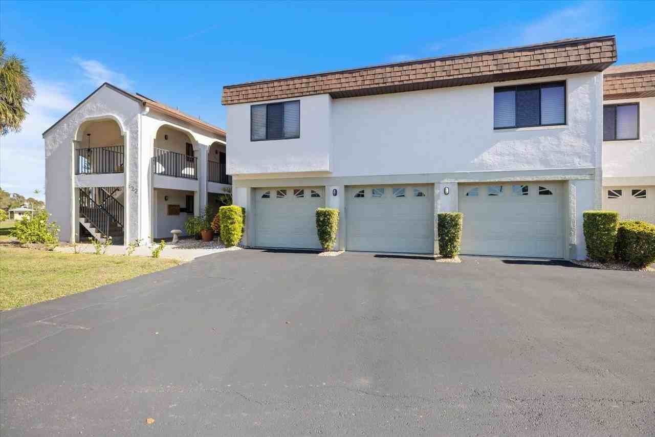 822 Capri Isles Blvd #107