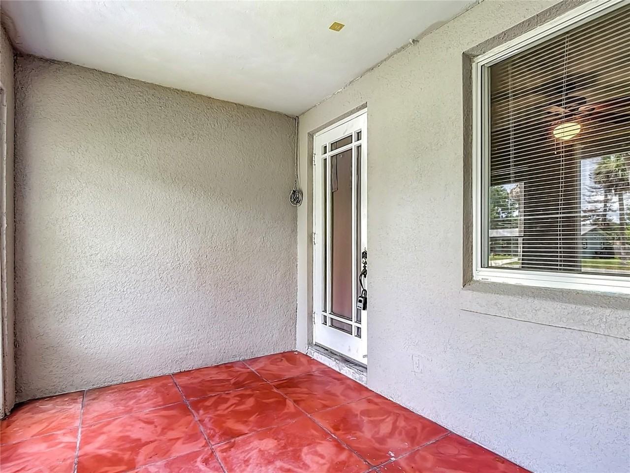 1604 Massachusetts Ave - Photo 4 of 20