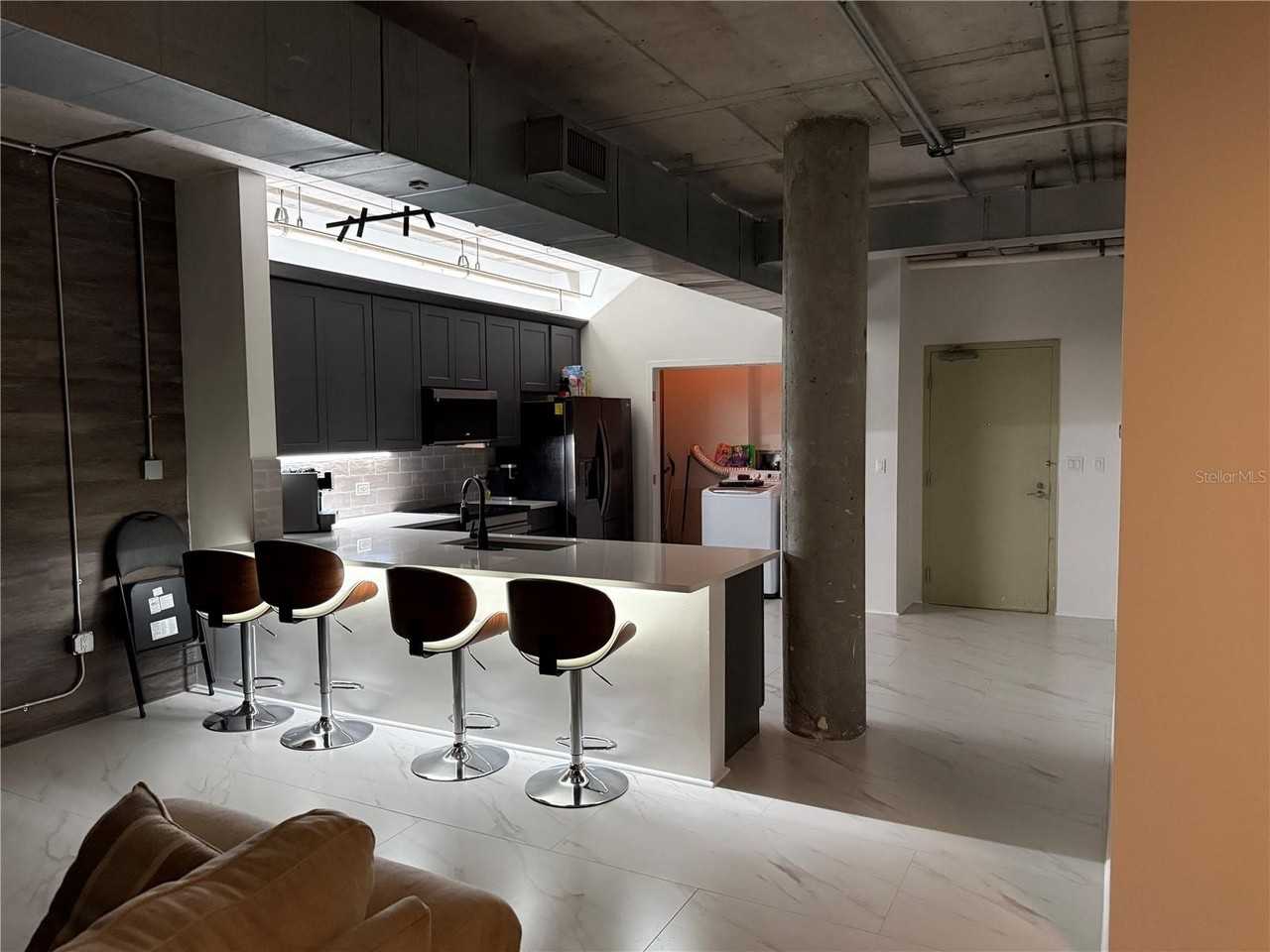 10 N Summerlin Ave #34 - Photo 2 of 18