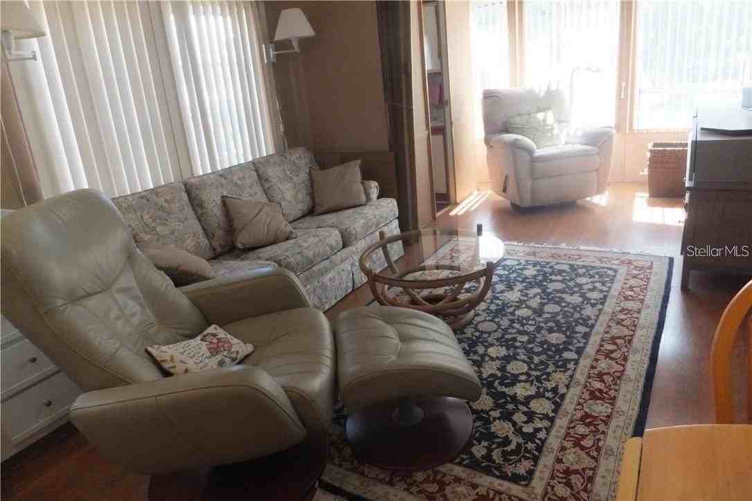 351 Citrus Ridge Dr - Photo 3 of 13
