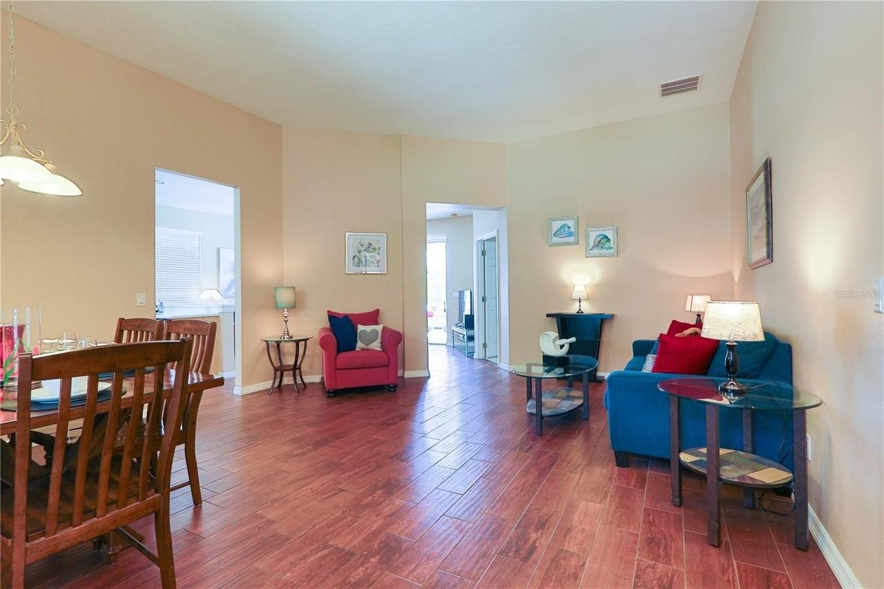 331 Henley Cir - Photo 2 of 27